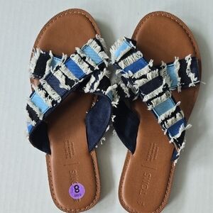Toms cross strap Viv navy/blue denum frayed. size 8